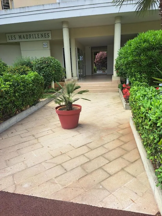 Les Madrilenes Apartment Cannes France